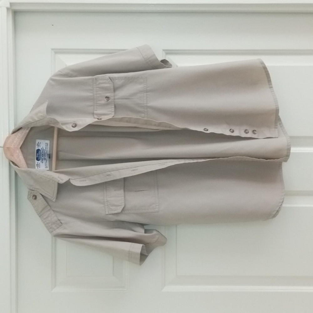 Tilley Short sleeve shirt size L